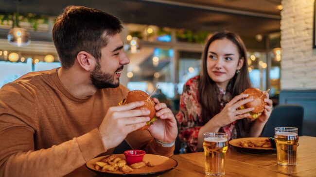 Impacto dos fatores ambientais na obesidade Impacto dos Fatores Ambientais na Obesidade